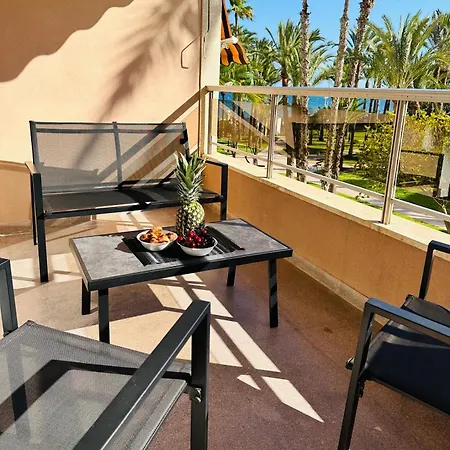 El Palmeral- Vistas, Sea View, Seasonal Pool شقة تورّيفيِخا